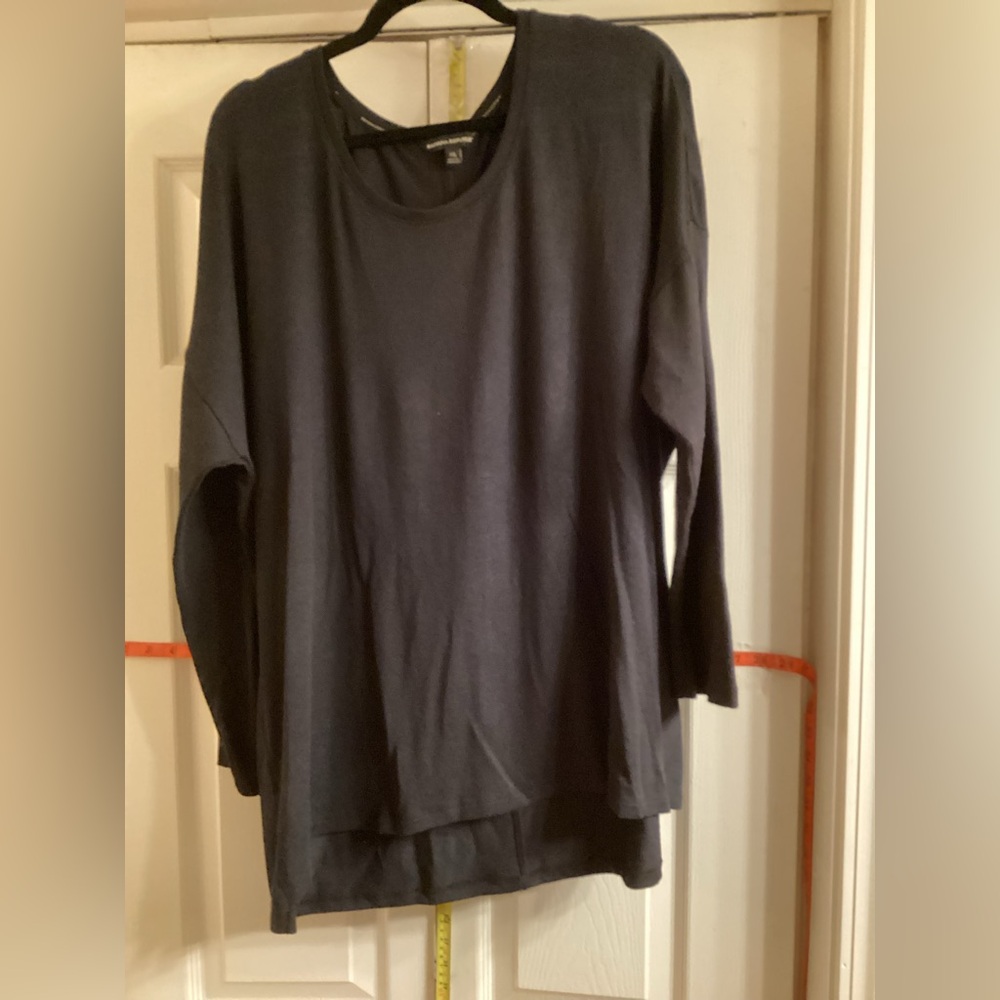 Banana Republic Black Crew Neck long sleeve dressy tshirt